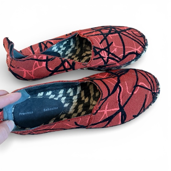 Proenza Schouler red, black, and coral scribble-print crepe espadrilles - Picture 4 of 7